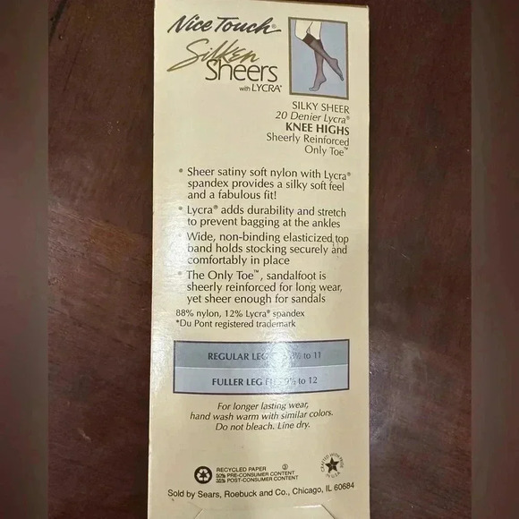 4 pairs Sheer Socks 2 pairs SHEER KNEE HIGHS + 2 pairs no show foot covers - Picture 4 of 6